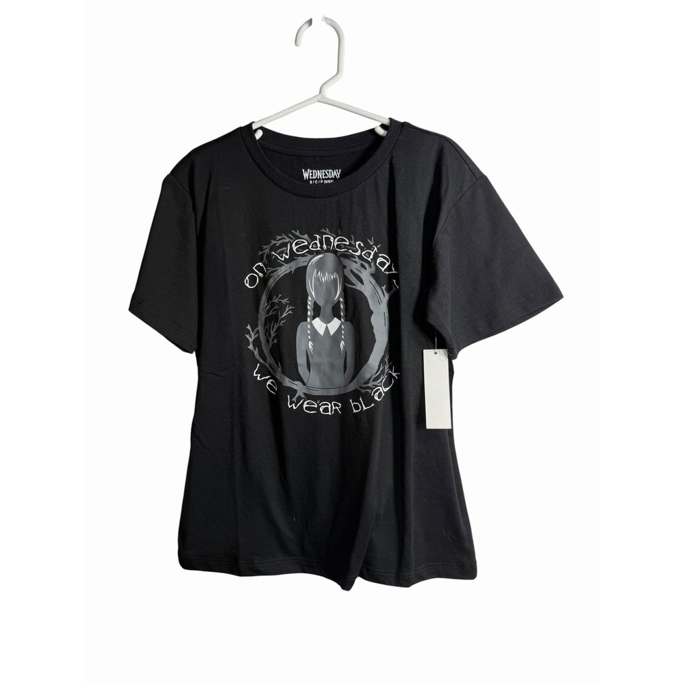 Wednesday girls black short sleeve t shirt size small 6 6x